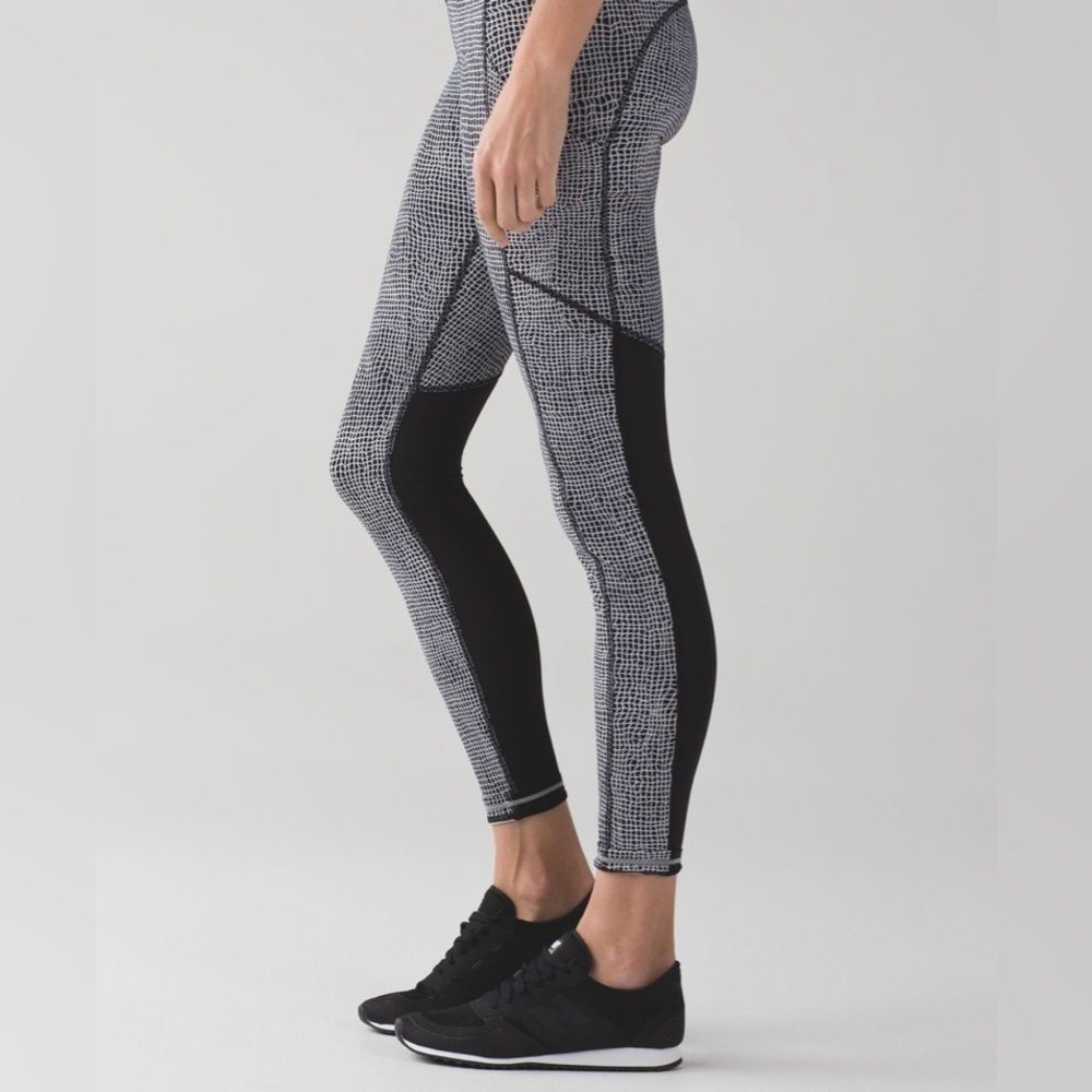 Lululemon Speed Tight V 29” Leggings Fall Net White Black Sz 6 Retired Edition